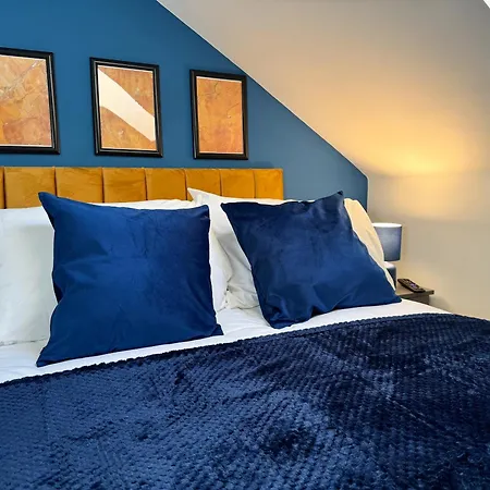 Newport 2br Modern Ensuite Loft Centre Apartment Middlesbrough